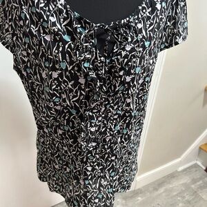 Floral Black and White Women's flutter top